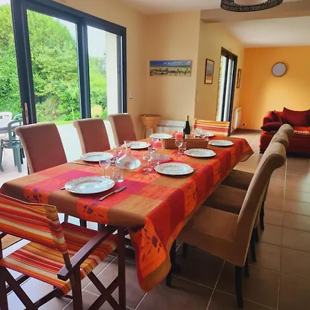 Jolie Maison De Avec Vue Magnifique Sur Le Jardin * كومْبْري